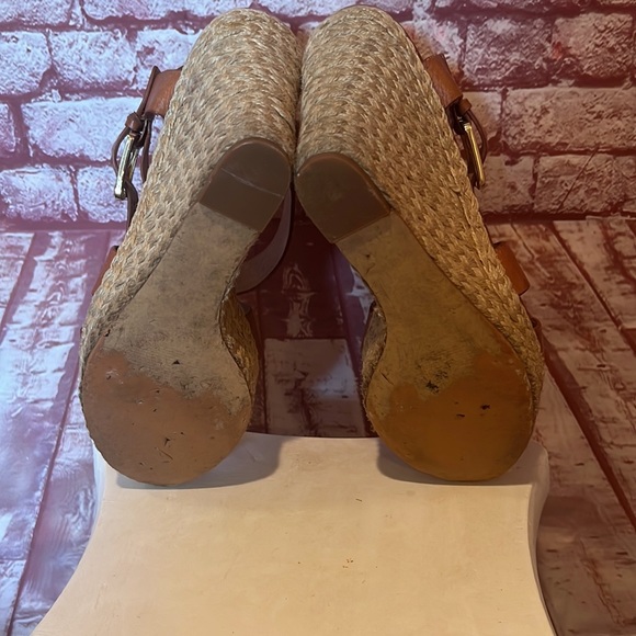 Michael Kors Tan Premium Wedge Sandals. Gently  Worn. Suze 8 - Picture 5 of 5